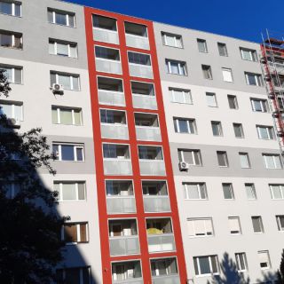 Komplexná obnova bytového domu - Komplexná obnova bytového domu I. Bukovčana 16-18, Bratislava